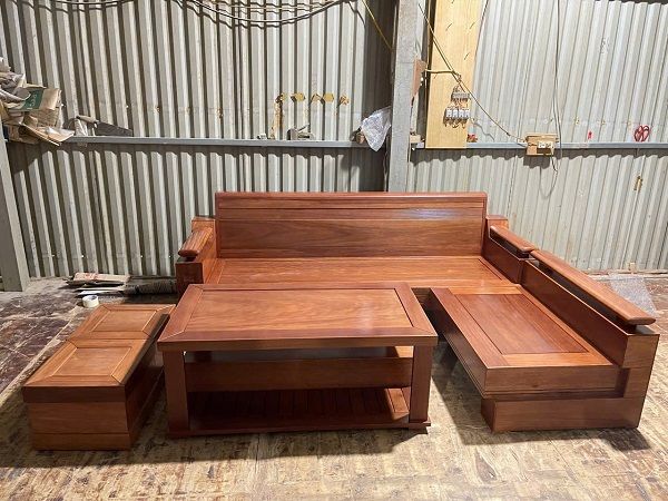 ban-ghe-go-xoan-dao_1